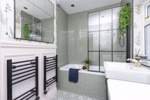 Photo 30- click for photo gallery